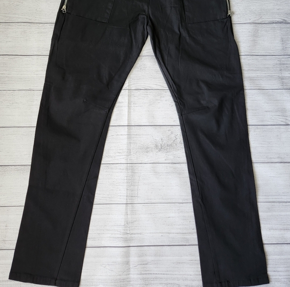 Men's Water Resistant Black Pants With Zipper Pockets - Picture 7 of 11